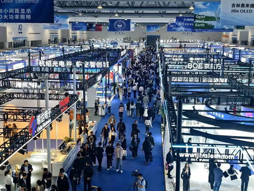 新华社 经济参考报 区域头题报道长春光电产业发展