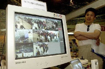 公共安全产品长春展销 高科技产品纷纷亮相(多图)